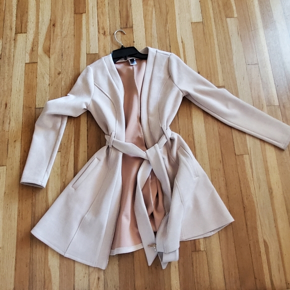 Jacket - Picture 5 of 6